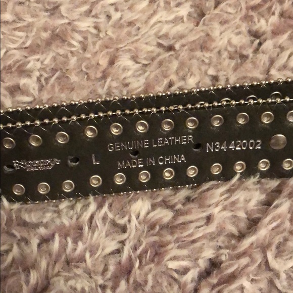 Bedazzled Leather Rodeo Belt - Picture 2 of 2